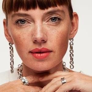 Meet your Posher, Jenni